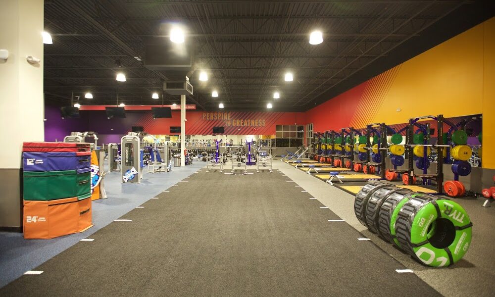 Crunch Fitness – East Lansing