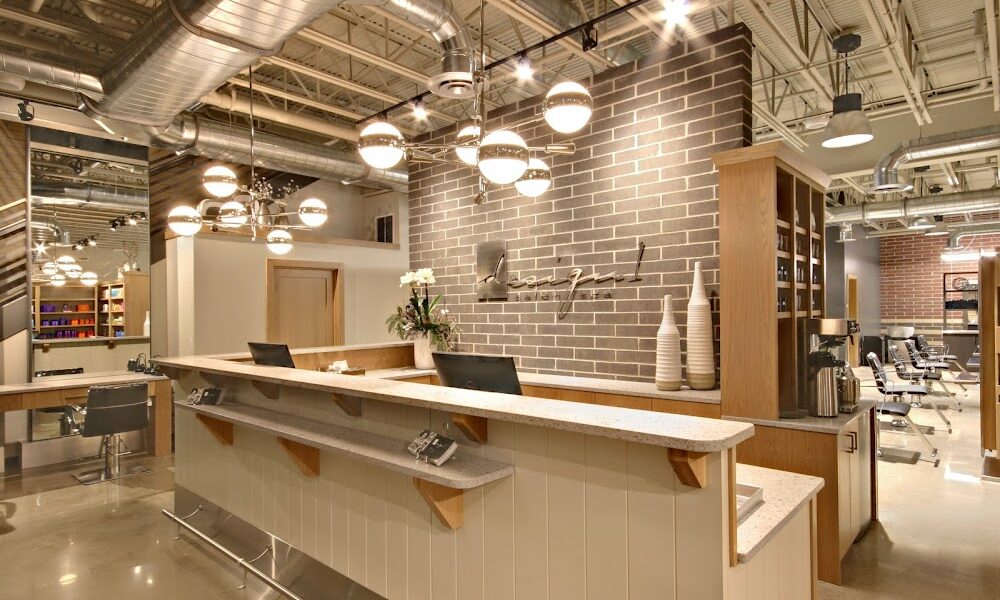 Design 1 Salon Spa Portage