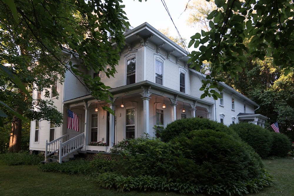 The Greenleaf Mansion Bed and Breakfast